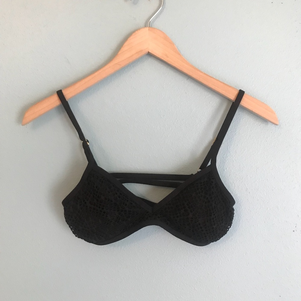 BLACK BIKINI TOP